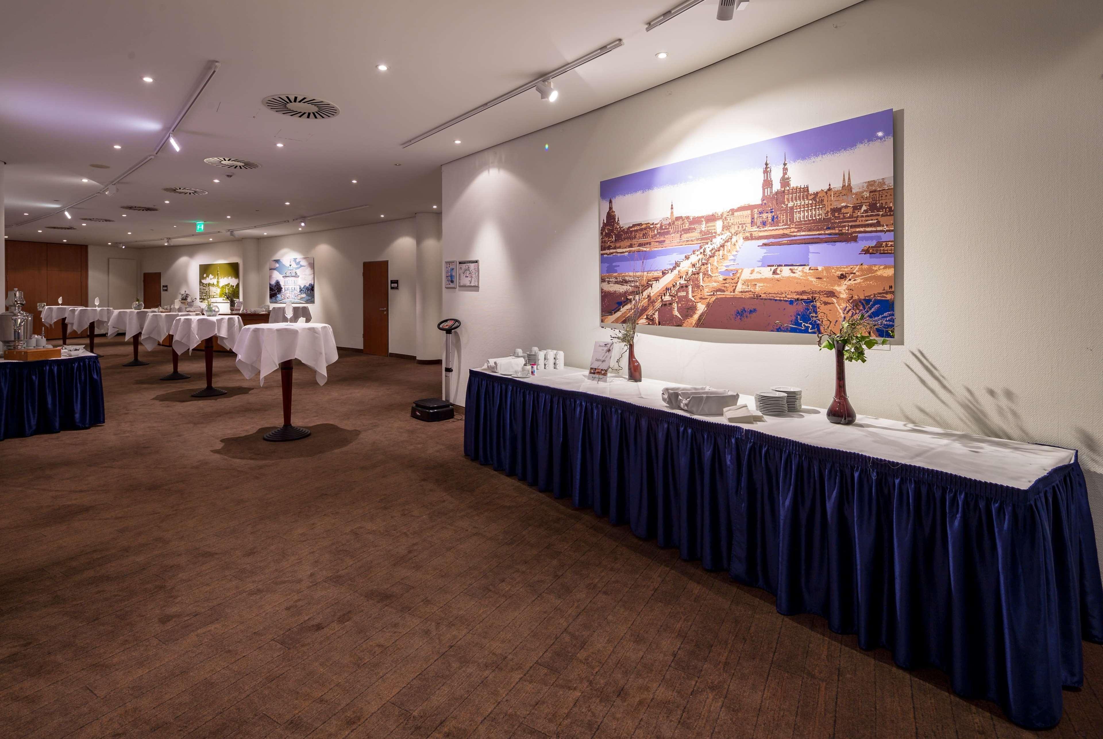 Ramada By Wyndham Dresden Hotel Luaran gambar