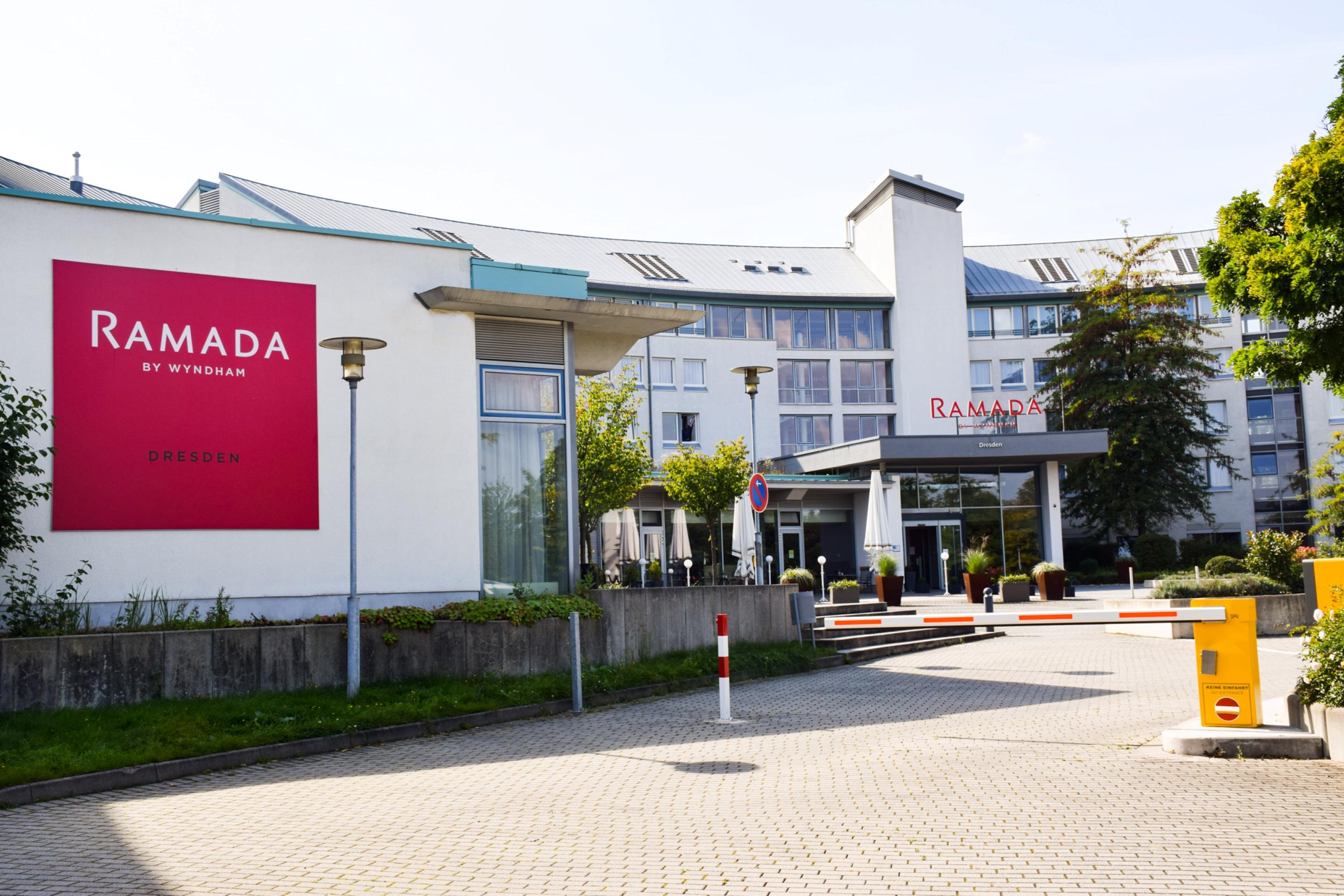 Ramada By Wyndham Dresden Hotel Luaran gambar